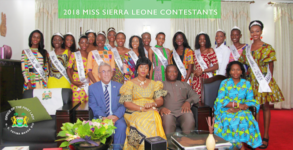 CONTESTANTS POSING WITH PRESIDENT & MRS. BIO